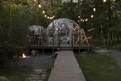 Image de Serene 3-Bedroom Home with Dome, Hot Tub, Sauna