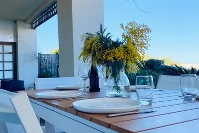 Image de Appartement 3 pièces avec climatisation et parking, 200m de la plage