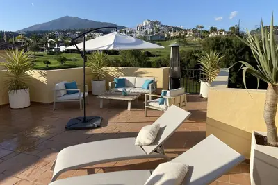 Image de 3 Rooms with Huge Rooftop Solarium With See View