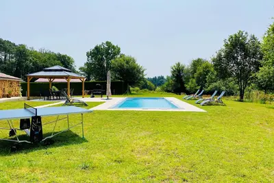 Image de 4* Gite avec Climatisation, Piscine Privée Chauffée au Sel 10x4 - Proche Sarlat