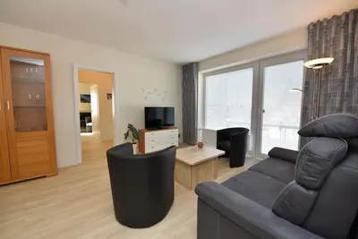 Image de Renovated 3-room apartment \"Strandnixe 303\" with elevator and parking space