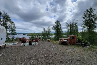 Image de Vintage Trailer with  access to Big Lake & Private Campground
