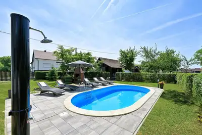 Image de Superbe maison de 2 chambres Ă Gudovac