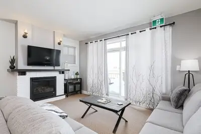 Image de Cozy & Charming Retreat at Blue Mountain