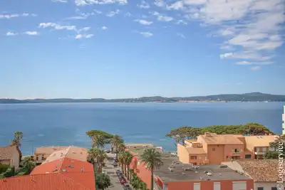 Image de Duplex avec vue magnifique sur le Golfe de Saint Tropez