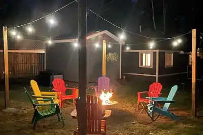 Image de Hot Tub! Dog Friendly, Beach, Fire Pit, Total Relaxation Awaits!
