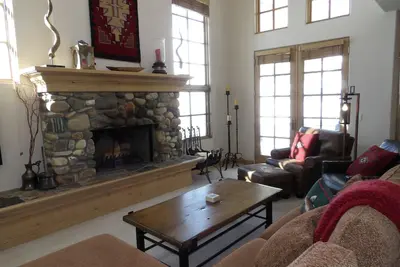 Image de Great Elkhorn Townhome With Elkhorn Amenities! A \"Hot\" Property for the Winter, Summer, & Year-Round!
