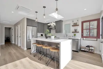 Image de 2-bedroom vacation home walking distance to Fashion Island