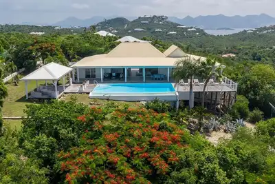 Callisto Luxury villa