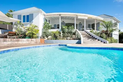 Image de Taniko (1/3 Rooms) Luxury villa