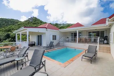 Beautiful Bonjour Luxury villa