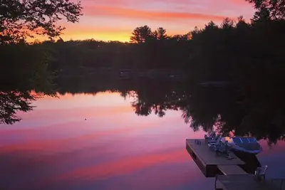 Image de Muskoka Oasis with Sauna