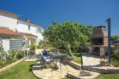 Appartement avec climatisation, Wlan, balcon et à quelques minutes de la mer