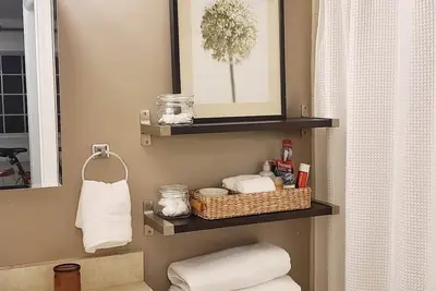 Image de Stunning Peloton Condo 18 mins from Manhattan