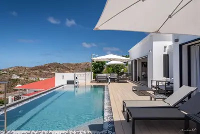 Image de Beautiful Iris Luxury villa
