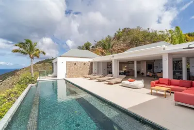 Image de D'Zir (1/3 Rooms) Luxury villa