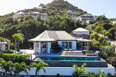 Image de Mamiami (2/3 Rooms) Luxury villa