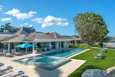Image de Sunset (4\/5 Rooms) Luxury villa