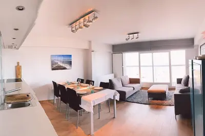 Image de Seafront apartment Duinbergen