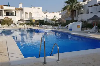 Image de ➡️ Charming Ground Floor Apartment❤️ a stroll to beach ❤️ a walk to amenities ❤️