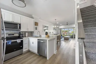 Image de Villa 5087 on Duck Key Boat Slip available