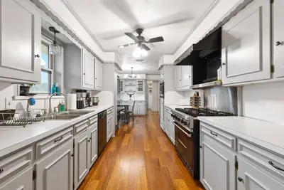 Image de Spacious Family Home in East Dallas