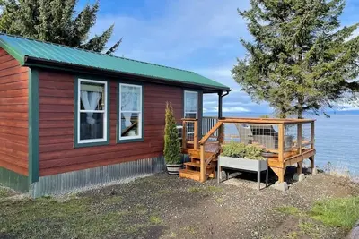 Image de The Driftwood Cottage at Whiskey Creek Beach Nw