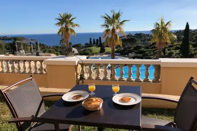Image de Cap Esterel Agay - grand jardin - vue exceptionnelle mer et piscine