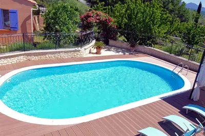 Image de Homerez - Maison charmante à Gargas avec piscine privée.