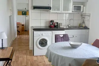Image de Appartement proche de la plage - wifi, bien agencé