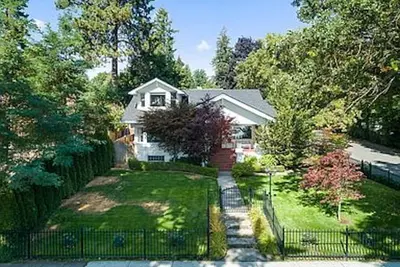 Image de Cda Lake Home.