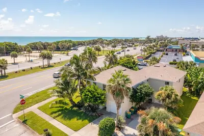 Image de Coconut Cabana - 6/4 Two Unit Duplex - Both Sides - Steps to the Beach
