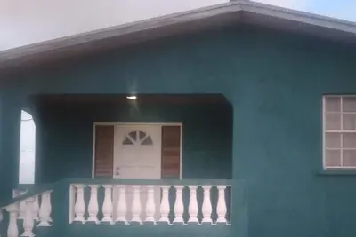 Image de Modern Villa 15mins from anywhere! !