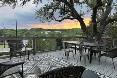 Image de Experience hill country life & relax! Family & Pet Friendly near Canyon Lake.