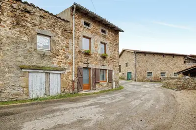 Image de Homerez - Maison charmante à Valprivas avec jardin privé.