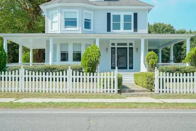 Image de 5 bedroom Historic Victorian by Chester River