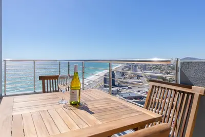 Image de Horizon Bay 1603 Beachfront Beauty by Hmh