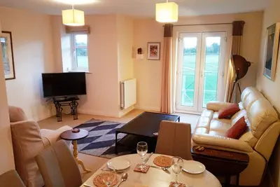 Image de Great View, Parking, Sleeps 6, 3 bedrooms, 4 Beds, Easy walk to town