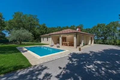 Image de Maison de vacances Juricani pour 1 - 6 personnes avec 2 chambres à coucher - Maison de vacances