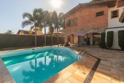 Image de Belle maison dans Pampulha avec zone complète de loisirs. Famille ou d'affaires.