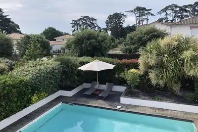 Image de Villa Hortense avec Piscine - Pornic Vieux Port \/ Noéveillard