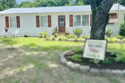 Image de Historic downtown Bell Buckle! Southern Charm Guest House