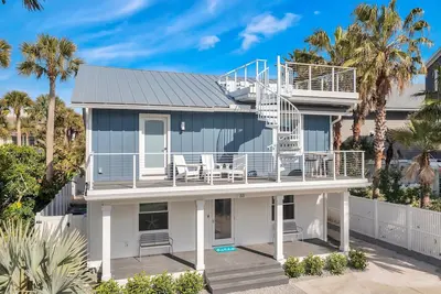 Image de The Blue Cabana - Luxury South Jax Beach Home, Ocean Views and Easy Beach Access