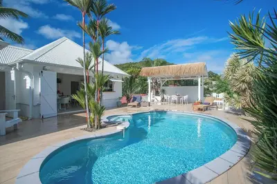 Image de Homerez - Villa spacieuse à Hyacinthe