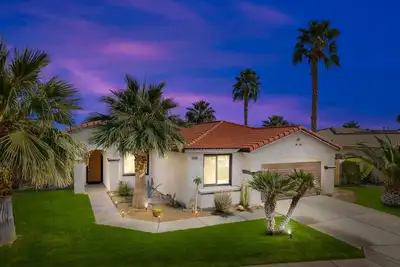 Image de Chandler Court Getaway by Gpm - Walk to festivals/ Private Pool