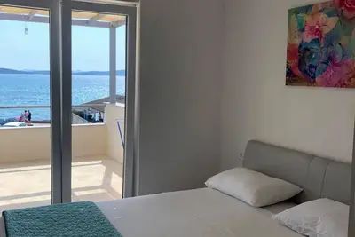 Beach Front Paradise Apartment - One Bedroom Apartment With Balcony