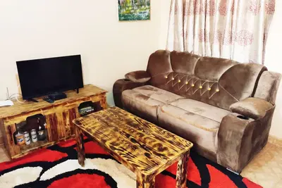 Image de Quiet and serene studio Apartment in Donholm 4kms from Jkia
