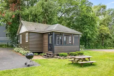 Image de Greenway Log Cottage - 2