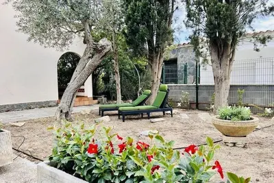 Image de Ground-floor apartment with large terrace and garden use