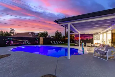 Image de Gcu. heatedPool^PuttPutt^Foosball^PingPong^CornHole#Dealsdeals